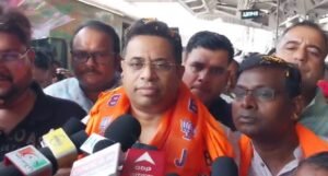 শিলিগুড়িতে এসে অভিষেক বন্দ্যোপাধ্যায়কে কটাক্ষ সৌমিত্র খাঁর