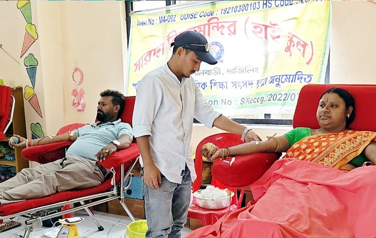 ‘রক্তদান জীবন দান’ বার্তাকে সামনে রেখে সারদা বিদ্যামন্দিরের উদ্যোগ