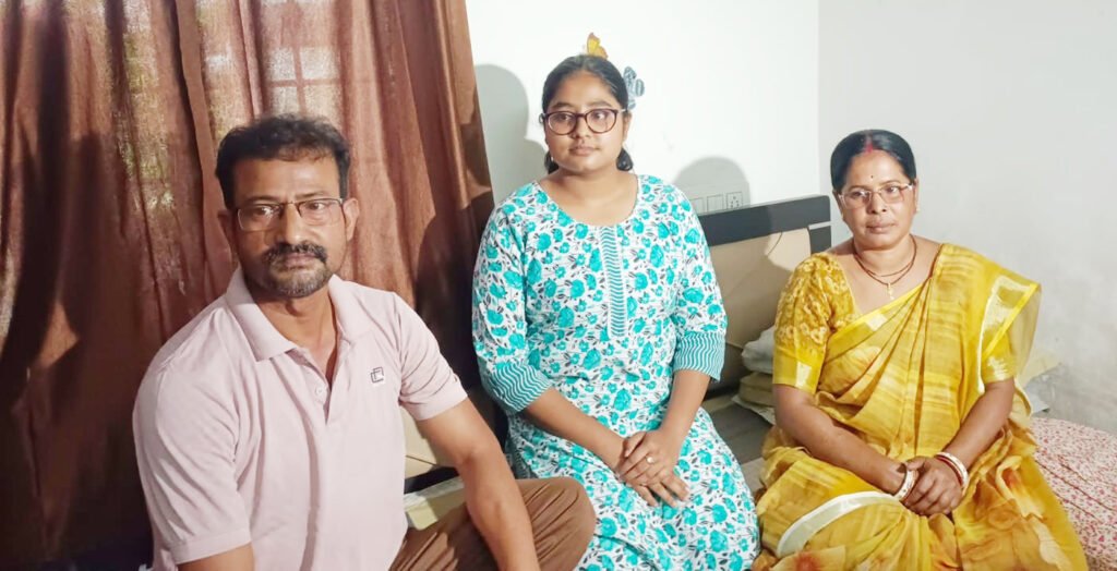 শিলিগুড়িতে এবার মেধার উজ্জ্বল দৃষ্টান্ত স্থাপন করলেন শ্রেয়সী শীল।