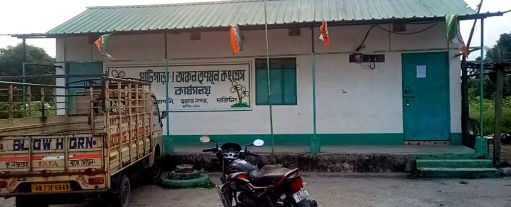 কাওখালিতে তৃণমূলের পার্টি অফিস ভাঙার নির্দেশ এসজেডিএ-র, সময়সীমা ৭ দিন
