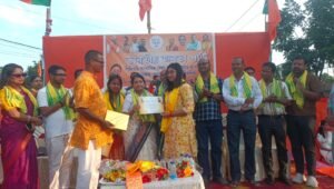 দ্বিতীয়বারের জন্য বিধায়ক নির্বাচিত শিখা চ্যাটার্জী ও কৃতি ছাত্র-ছাত্রীদের সংবর্ধনা বিজেপির এসসি মোর্চার
