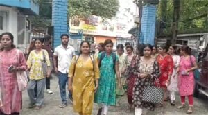 বাজেটে বঞ্চিত আরবান হেলথ কর্মীরা, বেতন বৃদ্ধির দাবিতে রাজ্যজুড়ে প্রতিবাদ ও কর্মবিরতির ডাক