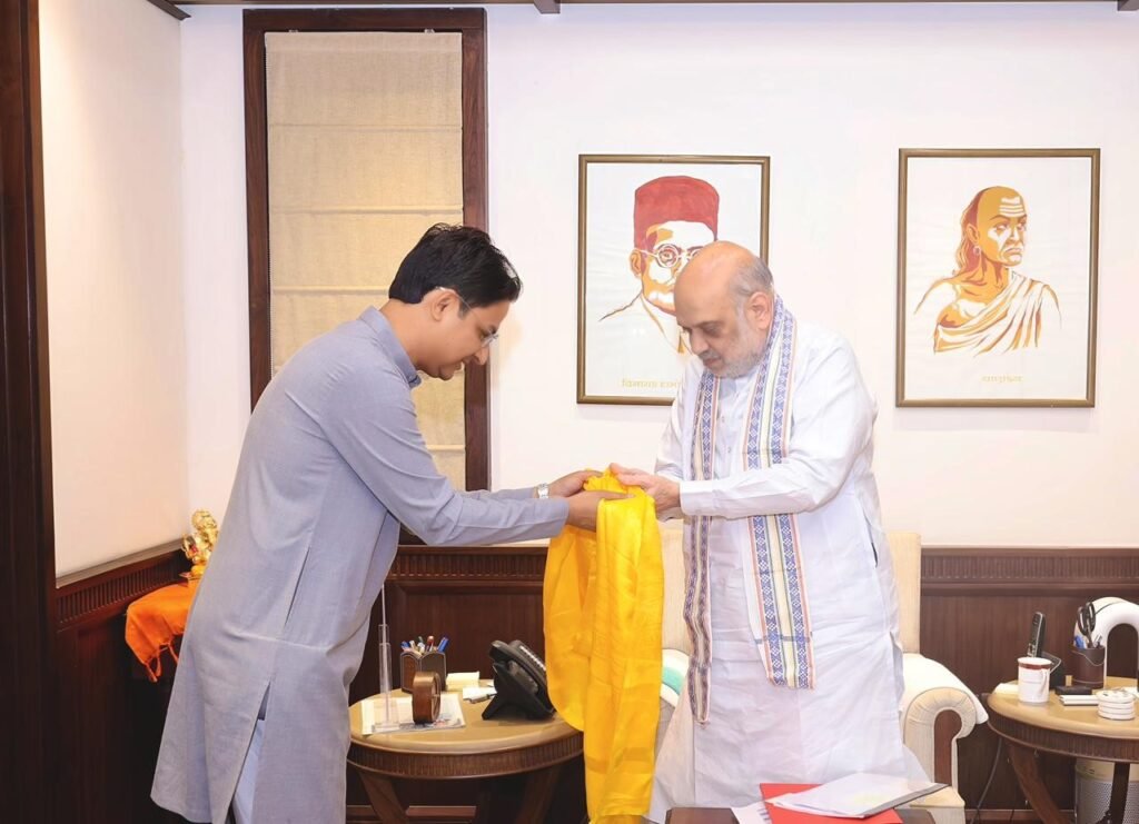 অমিত শাহের সঙ্গে সৌজন্য সাক্ষাৎ, বাংলার উন্নয়ন নিয়ে আলোচনা: রাজু বিস্তা