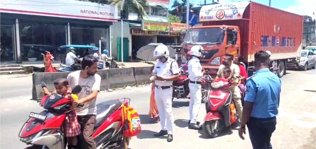 ইস্টার্ন বাইপাসে লাগাতার দুর্ঘটনা, তবুও হেলমেটহীন বেপরোয়া বাইক আরোহীদের দৌরাত্ম্য