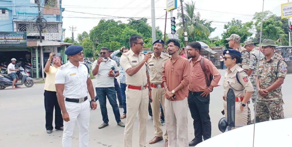 ইস্টার্ন বাইপাসে দুর্ঘটনা রুখতে নতুন ট্র্যাফিক সিগন্যাল বুথ উদ্বোধন
