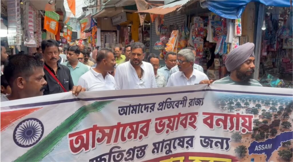 অসমের বন্যা দুর্গতদের পাশে দাঁড়াতে ত্রাণ তহবিল সংগ্রহে এগিয়ে এলেন বিধায়ক শঙ্কর ঘোষ