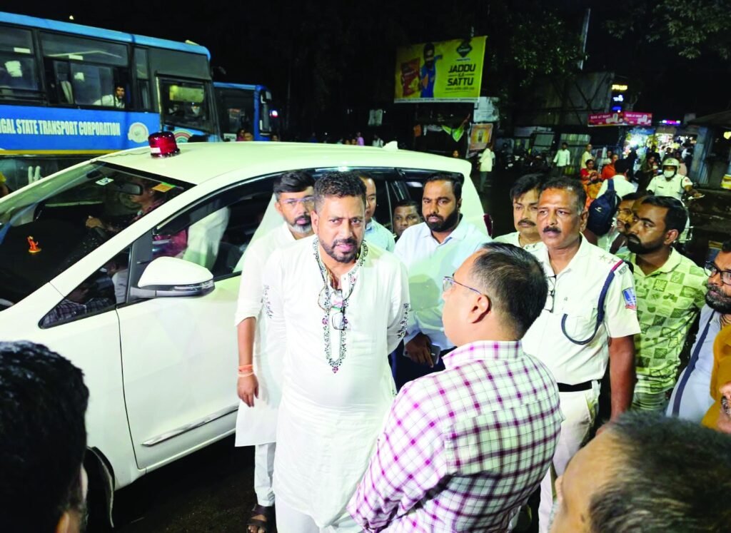 ফরাক্কায় রেল বিপর্যয়, বাতিল একাধিক দূরপাল্লার ট্রেন! ৪০ অতিরিক্ত সরকারি বাস, রয়েছে ৫ ভলভো