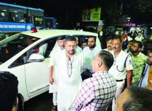 ফরাক্কায় রেল বিপর্যয়, বাতিল একাধিক দূরপাল্লার ট্রেন! ৪০ অতিরিক্ত সরকারি বাস, রয়েছে ৫ ভলভো