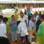শিক্ষক নিগ্রহের প্রতিবাদে শিলিগুড়িতে ব্যতিক্রমী সম্মান অনুষ্ঠান