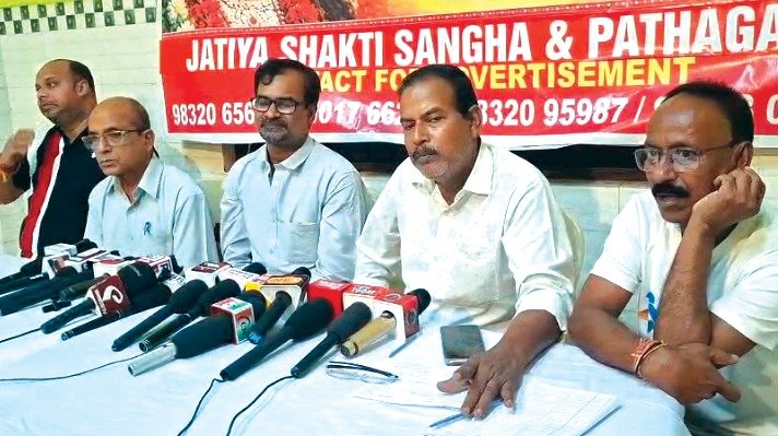 দ্রাবিড় স্থাপত্যের আদলে সেজে উঠছে জাতীয় শক্তি সংঘ ও পাঠাগারের পুজোমণ্ডপ